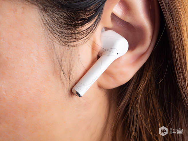 降噪媲美AirPods Pro，價錢不到一半！榮耀FlyPods 3評測