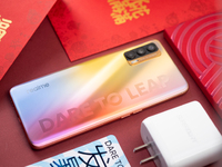 realme V15錦鯉手機開箱：1500元內無敵手！50W閃充降維打擊
