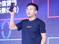 moto razr 2022即將定檔：折疊屏內卷直接干到5000元以內？