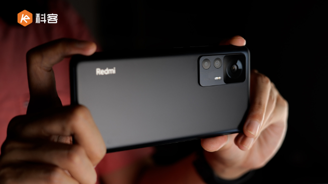 Redmi K50至尊版上手體驗：到底至尊在哪？2999元起繼續焊門！