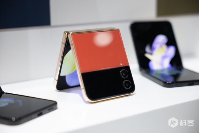 細節升級更輕盈！三星Galaxy Z Fold4/Flip4現場上手