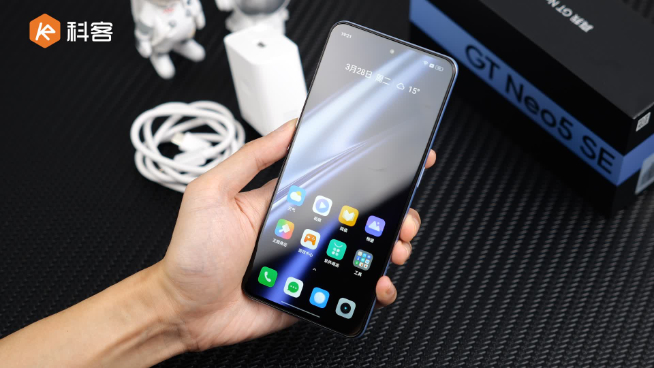 真我GT Neo5 SE開(kāi)箱：第二代驍龍7+！1999元又射爆Redmi