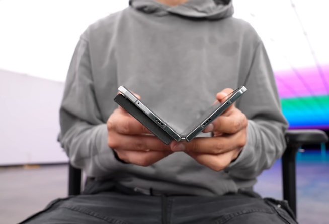 OPPO Find N3搶先亮相：尺寸總算跟上主流折疊屏，后置規格非常頂